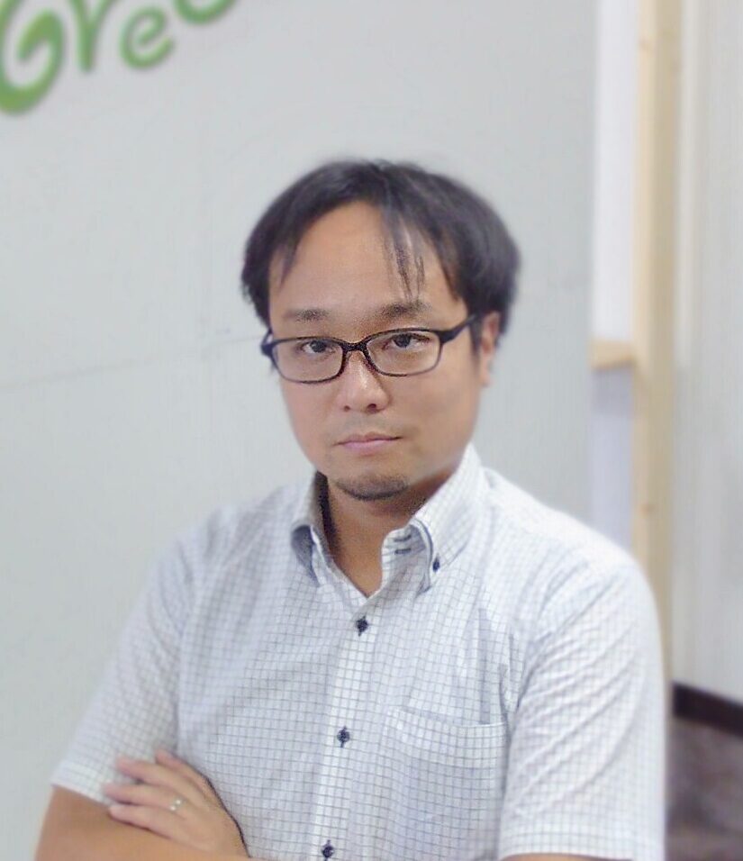社会保険労務士　内山　歩